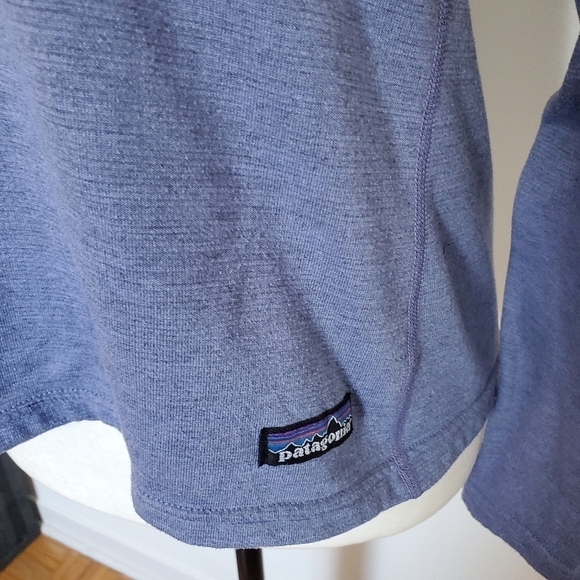 Patagonia half zip up sweater - Picture 3 of 5